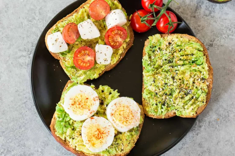 5 Quick and Easy Avocado Toast Recipes for a Breakfast Boost 🥪