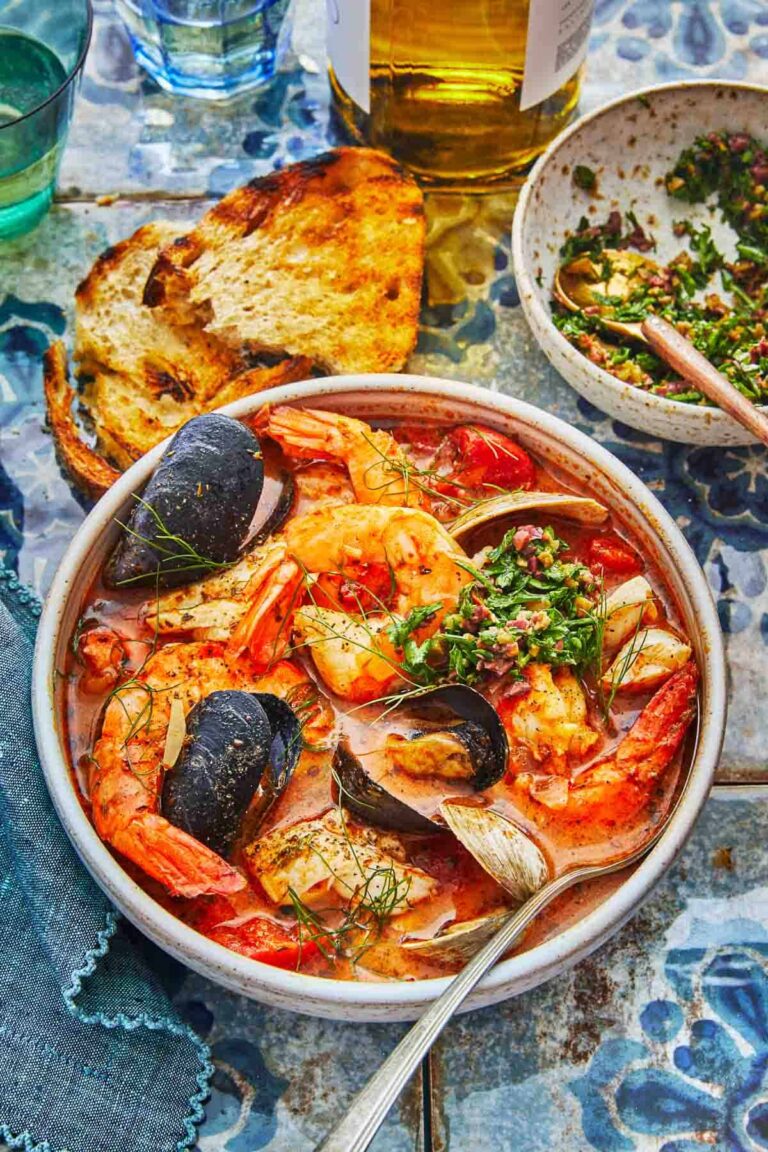 2 Must-Try Cioppino Recipes for a Taste of Italian Seafood Heaven